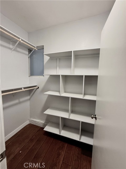 Detail Gallery Image 6 of 6 For 11418 Arminta St #1/2,  North Hollywood,  CA 91605 - 1 Beds | 1 Baths