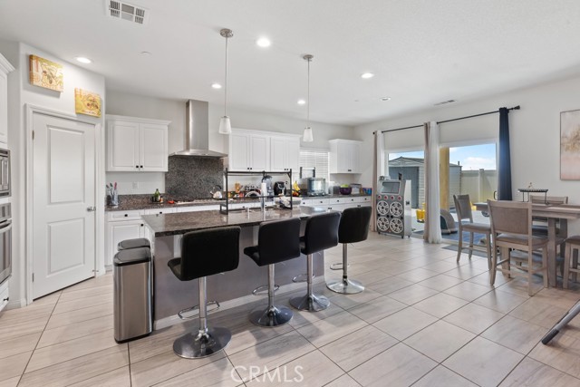 Detail Gallery Image 12 of 45 For 18005 Ribwort Rd, San Bernardino,  CA 92407 - 5 Beds | 3/1 Baths