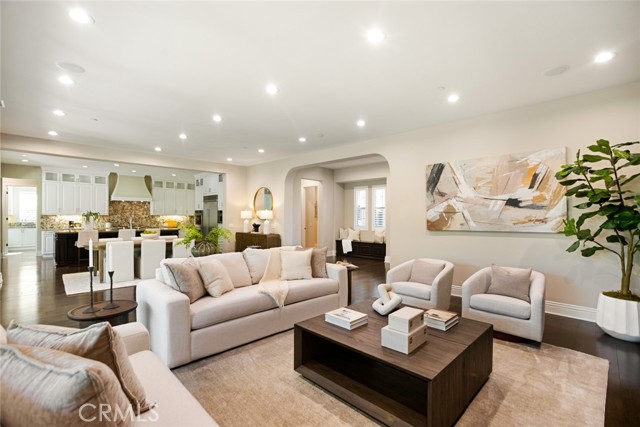 Image 14 of 75 For 2282 Rosecrans Court