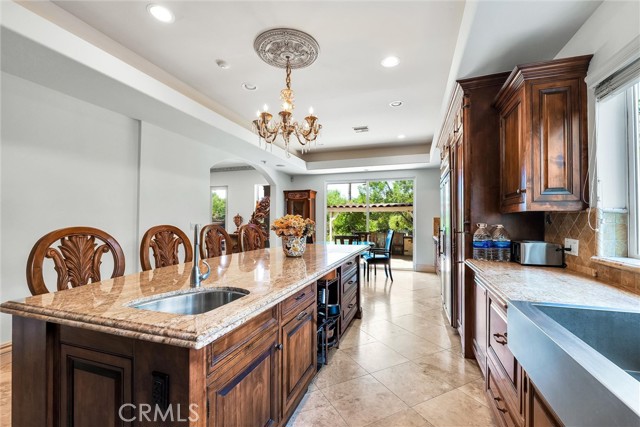 22349 Dolorosa Street, Woodland Hills CA: https://media.crmls.org/medias/21301faa-7d4a-4510-b6fc-a0dcd30fd904.jpg