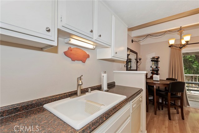 209 Cool Creek Lane, Lake Arrowhead CA: https://media.crmls.org/medias/21304d93-4c19-48e8-ad0c-a5e0152f1090.jpg