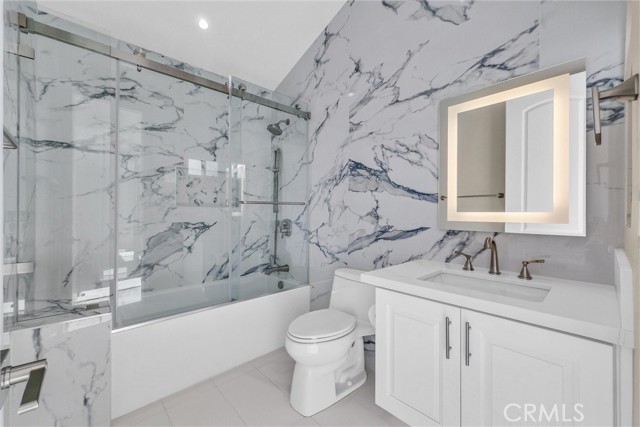 5 Crest Circle, Corona del Mar CA: https://media.crmls.org/medias/2130a48d-881e-41c1-8d75-2195f40d6f11.jpg