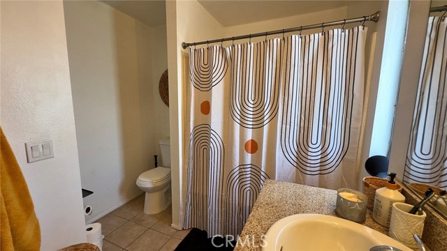 Detail Gallery Image 33 of 36 For 14750 Shadow Dr, Fontana,  CA 92337 - 3 Beds | 2/1 Baths