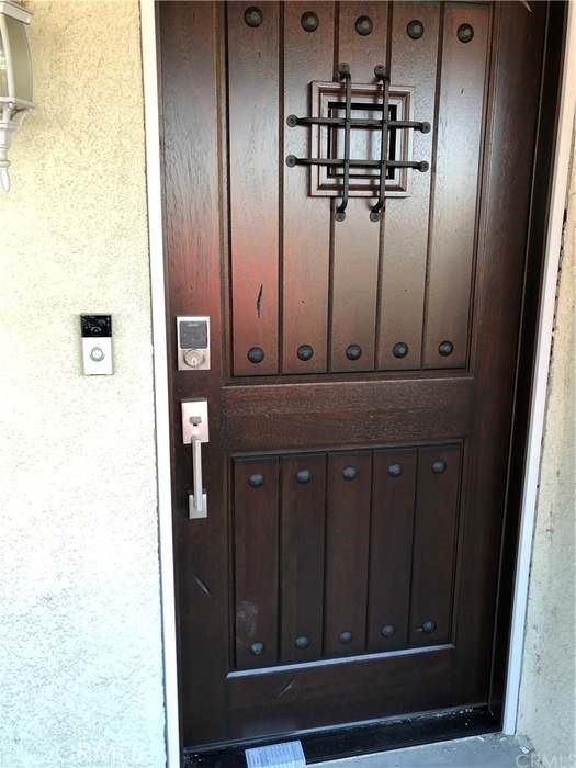 Detail Gallery Image 2 of 15 For 10449 Pioneer Bld, Santa Fe Springs,  CA 90670 - 4 Beds | 2 Baths