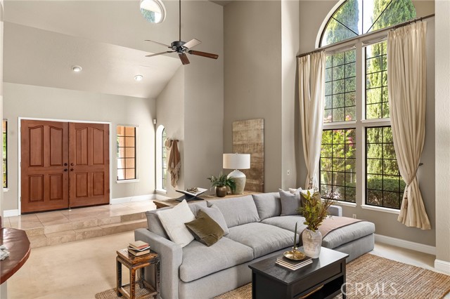 4680 Songbird, Chico CA: https://media.crmls.org/medias/21313d2f-3f05-4ac7-b01c-4d64f2b1029c.jpg
