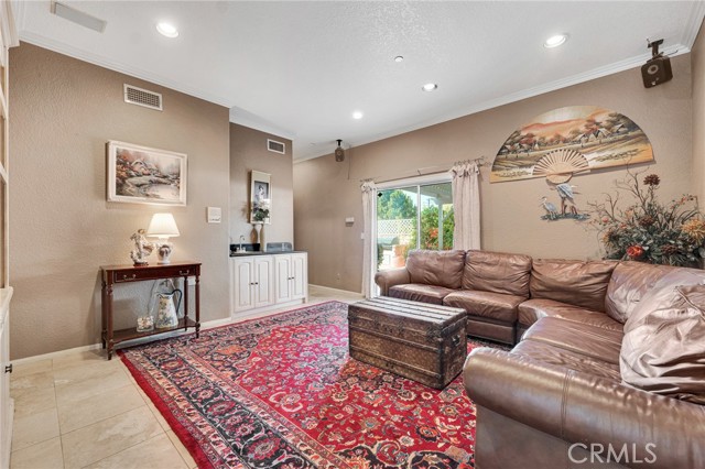 Detail Gallery Image 18 of 68 For 21492 Arapahoe Trl, Chatsworth,  CA 91311 - 4 Beds | 3/1 Baths