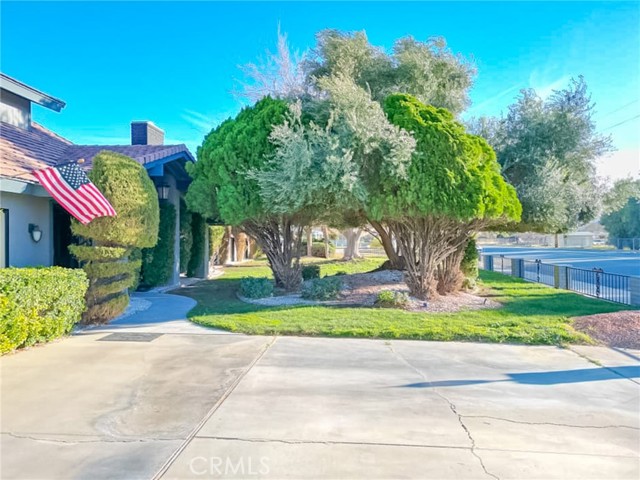 42722 20th W Street, Lancaster CA: https://media.crmls.org/medias/21324c38-8a91-4756-93e2-8c5ce72a1ef4.jpg