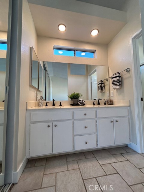 Detail Gallery Image 31 of 42 For 26888 Day Break Dr, Corona,  CA 92883 - 3 Beds | 2/1 Baths