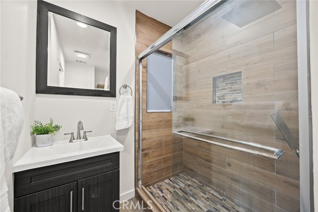 1871 Heidleman Road, Los Angeles CA: https://media.crmls.org/medias/21331157-d68a-4df0-93f8-423921599214.jpg