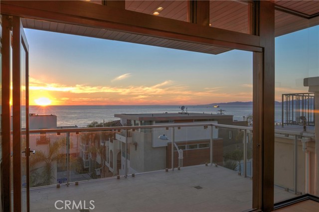 3608 Manhattan Avenue, Manhattan Beach, California 90266, 4 Bedrooms Bedrooms, ,3 BathroomsBathrooms,Residential,Sold,Manhattan,SB17021605