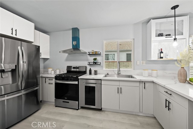 Detail Gallery Image 8 of 25 For 2461 Saint Pierre Ave, Altadena,  CA 91001 - 4 Beds | 2 Baths