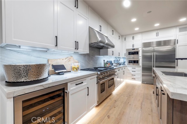 Detail Gallery Image 17 of 63 For 704 via Lido Nord, Newport Beach,  CA 92663 - 4 Beds | 4/1 Baths