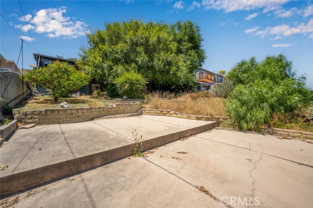 348 S Hamilton Avenue, San Pedro CA: https://media.crmls.org/medias/2134d1ff-d286-4e24-a130-52e6475ba230.jpg