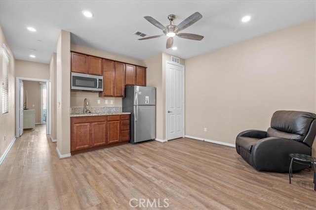 Detail Gallery Image 19 of 39 For 17938 Caraway Ct, San Bernardino,  CA 92407 - 5 Beds | 4 Baths