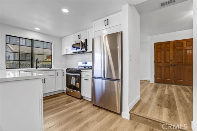 Detail Gallery Image 10 of 37 For 3416 Olds Rd, Oxnard,  CA 93033 - 3 Beds | 2/1 Baths