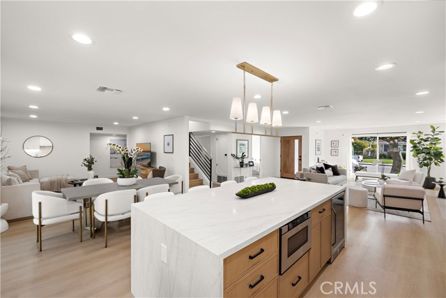 Detail Gallery Image 21 of 57 For 21361 Lemontree Ln, Huntington Beach,  CA 92646 - 5 Beds | 4 Baths