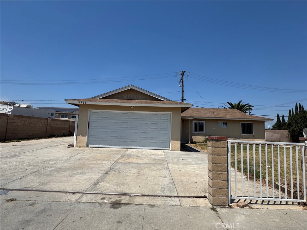 8961 Emerald Avenue