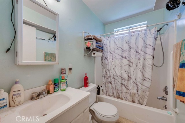 Detail Gallery Image 34 of 40 For 3215 Sherwood Ave, Alhambra,  CA 91801 - 5 Beds | 3 Baths