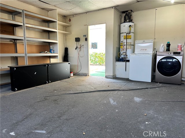 18 Mayapple Way, Irvine CA: https://media.crmls.org/medias/21363aa6-acab-4926-b364-949ba2f6f844.jpg