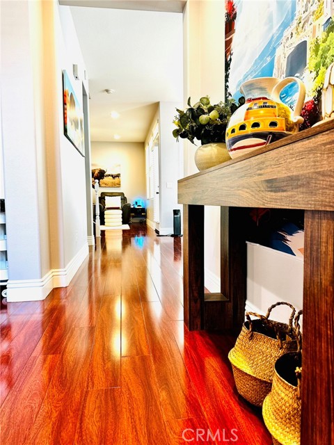 Detail Gallery Image 4 of 63 For 31891 Domenoe Way, Temecula,  CA 92592 - 3 Beds | 2/1 Baths