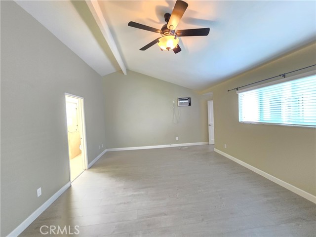 Detail Gallery Image 29 of 33 For 914 Huntington St, Huntington Beach,  CA 92648 - 3 Beds | 3 Baths