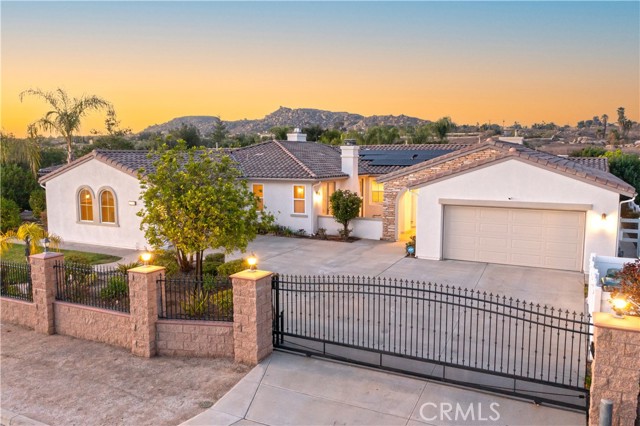 Detail Gallery Image 12 of 72 For 17842 Wildwood Creek Rd, Riverside,  CA 92504 - 6 Beds | 3/1 Baths