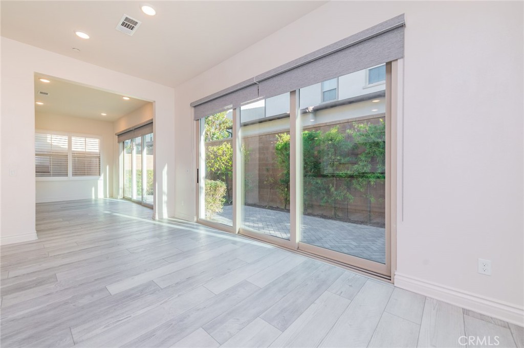 MLS #OC25255909 image #17