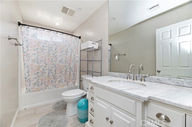 Detail Gallery Image 19 of 29 For 17525 Bodkin Ave, Lake Elsinore,  CA 92530 - 3 Beds | 2/1 Baths