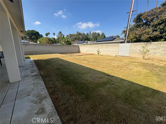 Detail Gallery Image 13 of 16 For 308 Acacia, Bakersfield,  CA 93305 - 4 Beds | 2 Baths