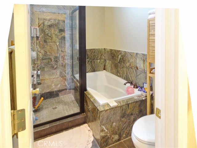 2097 Fox Lane, Big Bear City CA: https://media.crmls.org/medias/213957e2-7528-4cf8-8d98-735a7f9117fb.jpg