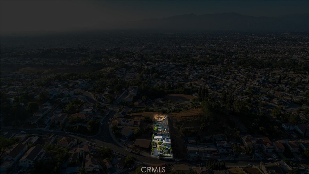 https://media.crmls.org/medias/213a19d7-0b92-4442-b995-1815a56566d3.jpg?preset=X-Large