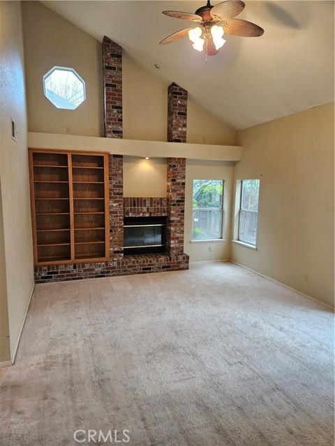 8808 Bridalsmith Drive, Elk Grove CA: https://media.crmls.org/medias/213ab2f8-ba24-42b3-9630-0ae6d4a1e1a9.jpg