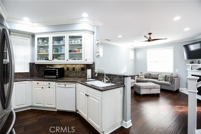 Detail Gallery Image 13 of 45 For 175 Zephyr Run, Tustin,  CA 92782 - 3 Beds | 2/1 Baths