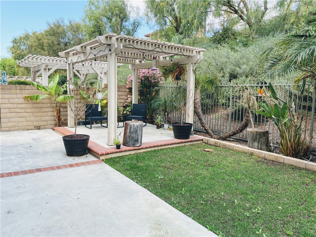 https://media.crmls.org/medias/213bac78-61dd-4503-9e4e-a84be760d545.jpg?preset=X-Large