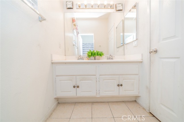 Detail Gallery Image 24 of 29 For 855 Browning Ct, San Jacinto,  CA 92583 - 5 Beds | 2/1 Baths