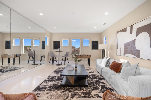 Detail Gallery Image 25 of 43 For 72 Ray, Irvine,  CA 92618 - 4 Beds | 4/2 Baths