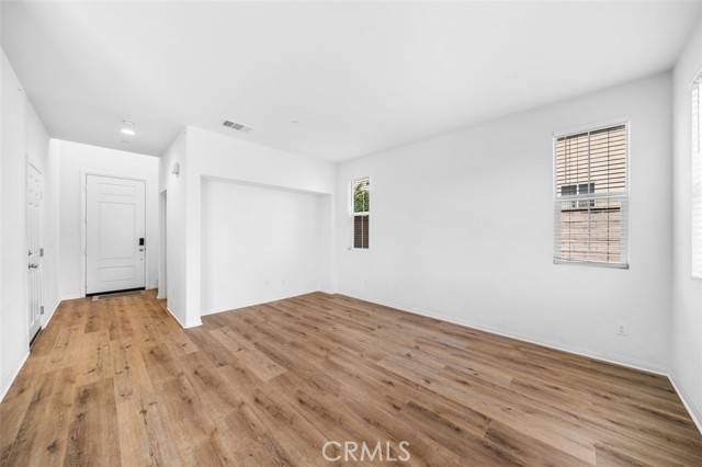 Detail Gallery Image 8 of 32 For 1406 Girona Dr, Pomona,  CA 91766 - 4 Beds | 3 Baths