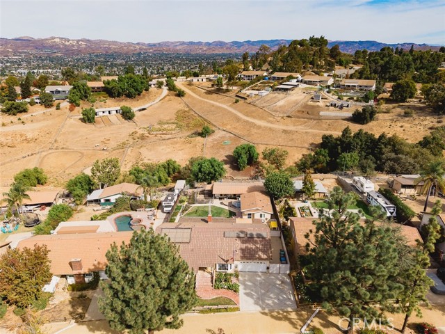 Detail Gallery Image 33 of 42 For 1153 Nonchalant Dr, Simi Valley,  CA 93065 - 5 Beds | 3 Baths