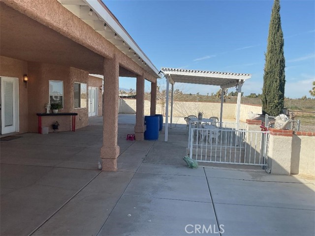 Detail Gallery Image 17 of 40 For 9628 7th, Victorville,  CA 92392 - 5 Beds | 3 Baths