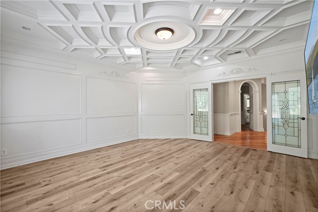 29123 Black Pine Way, Saugus CA: https://media.crmls.org/medias/213dd111-0c48-4d2b-988b-719698923d94.jpg