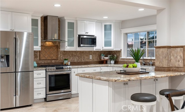 Detail Gallery Image 14 of 59 For 2039 S Eileen Dr, Anaheim,  CA 92802 - 4 Beds | 3 Baths