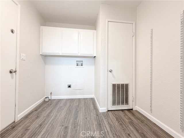 Detail Gallery Image 8 of 22 For 14312 Dover, Mojave,  CA 93501 - 2 Beds | 3 Baths