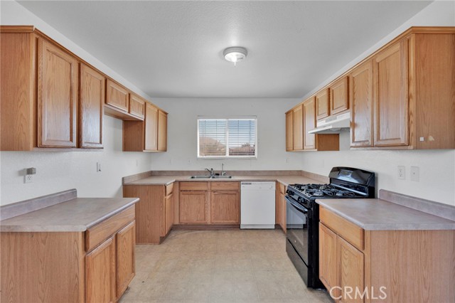 Detail Gallery Image 6 of 25 For 34622 Paseo Del Valle, Barstow,  CA 92311 - 3 Beds | 2 Baths