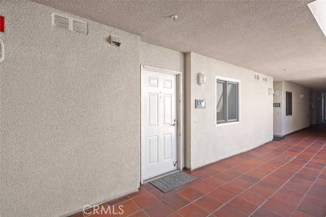 Detail Gallery Image 19 of 37 For 200 Pacific Coast Hwy #320,  Huntington Beach,  CA 92648 - 2 Beds | 2 Baths