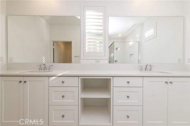 330 Proctor, Irvine CA: https://media.crmls.org/medias/213e9144-3f13-4154-ab7b-b40f1b182154.jpg