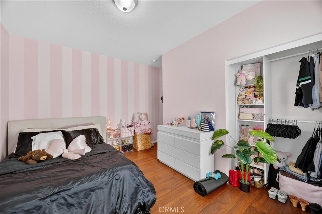 https://media.crmls.org/medias/213ee9f3-e1b1-462d-9cb8-3b6b4894e4d3.jpg?preset=X-Large