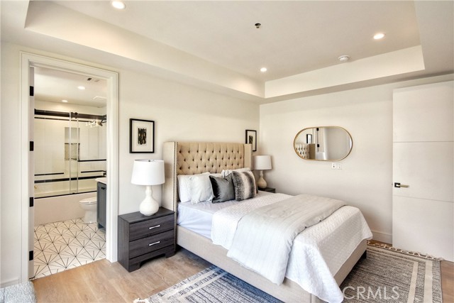 Detail Gallery Image 11 of 18 For 189 S Allen Ave #1,  Pasadena,  CA 91106 - 4 Beds | 3/1 Baths