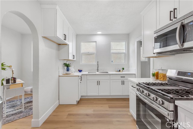 Detail Gallery Image 5 of 27 For 1629 E 114th St, Los Angeles,  CA 90059 - 3 Beds | 1 Baths