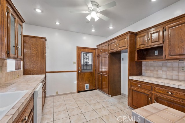 Detail Gallery Image 16 of 32 For 929 E 37th, Long Beach,  CA 90807 - 2 Beds | 1 Baths