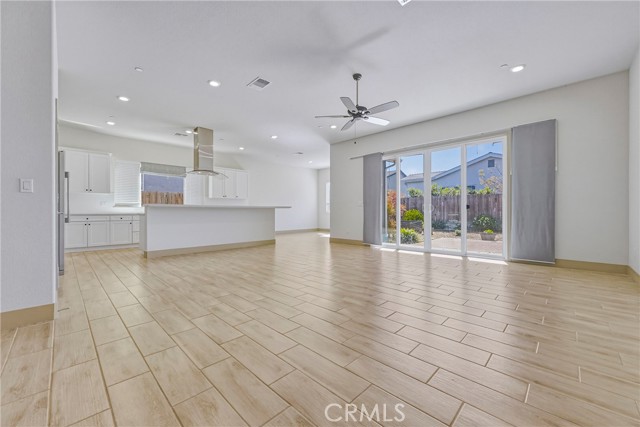 Detail Gallery Image 6 of 35 For 2446 Valverde Dr, Merced,  CA 95340 - 4 Beds | 2 Baths